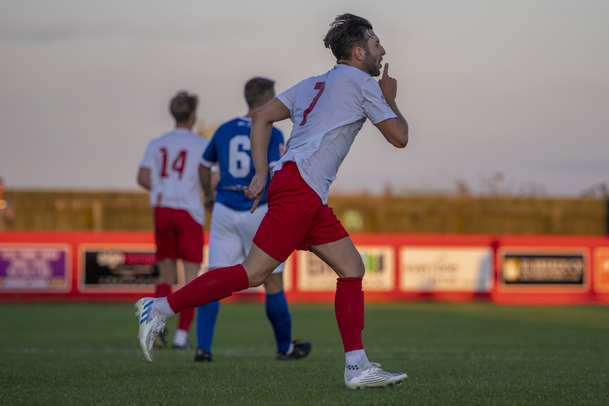 Redcar Athletic v Whitby Town-75