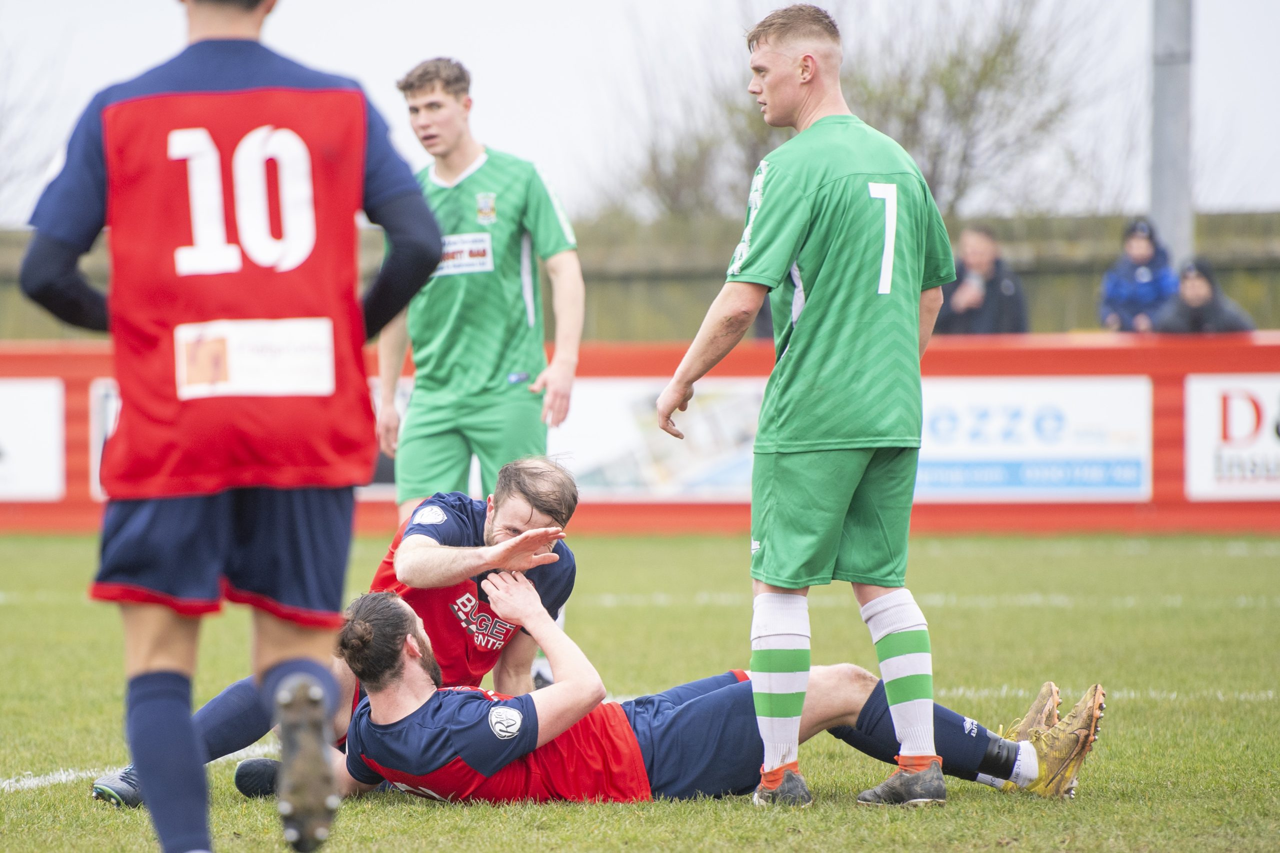 Redcar Athletic v Tow Law Town-26