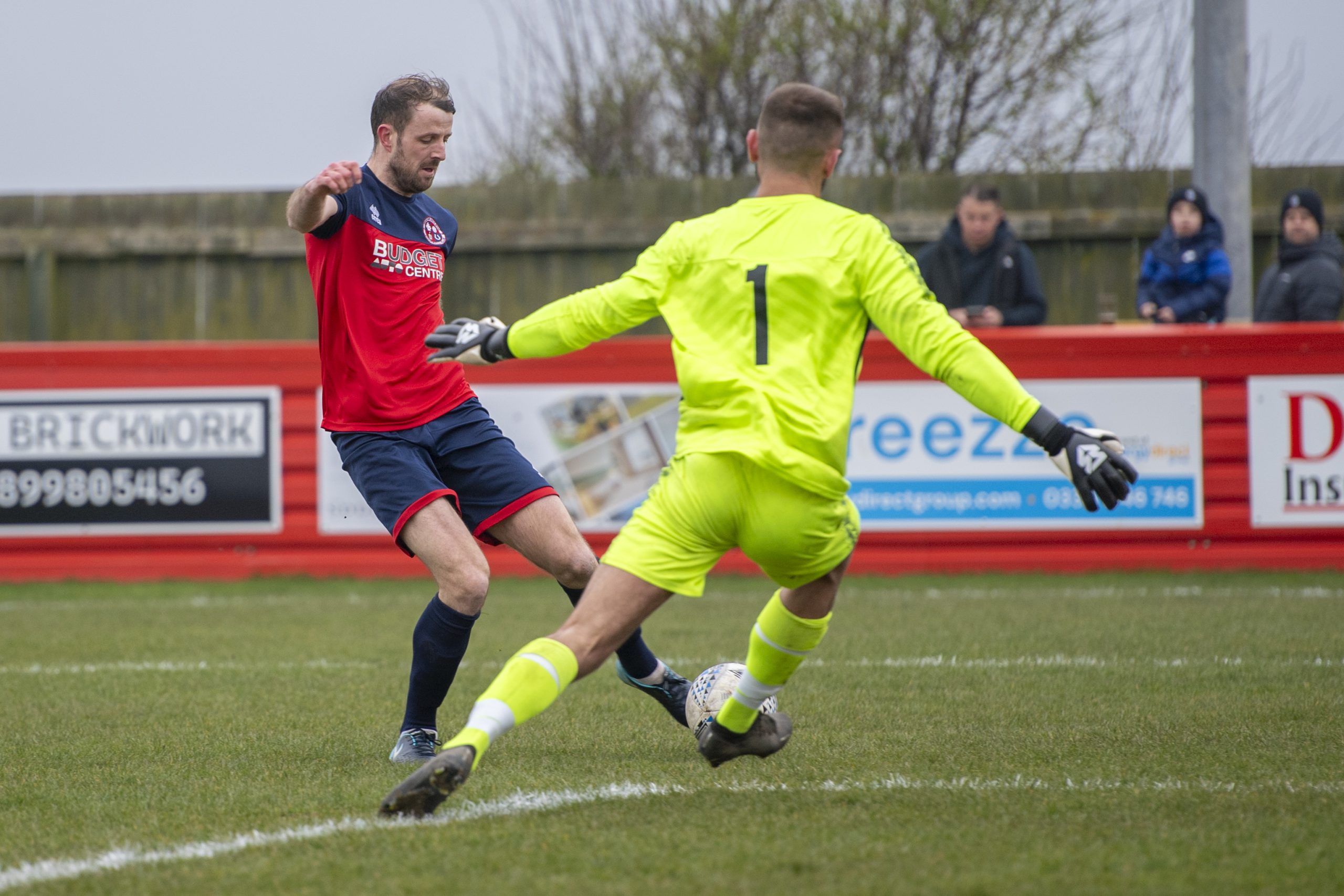 Redcar Athletic v Tow Law Town-40
